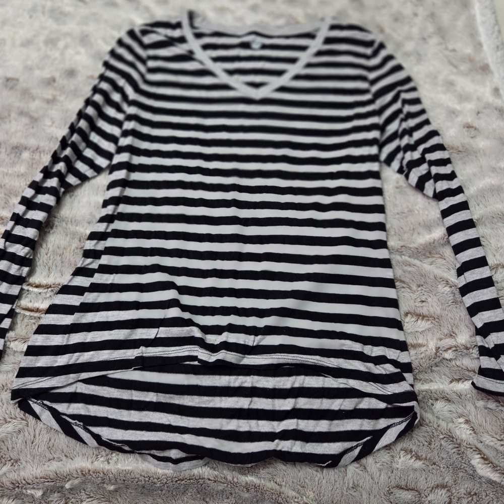 Massini Black and White Striped Long Sleeve Top